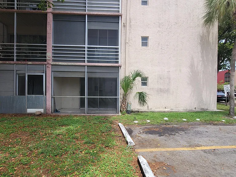 2800 NW 56th Ave #G107 — Photo 18