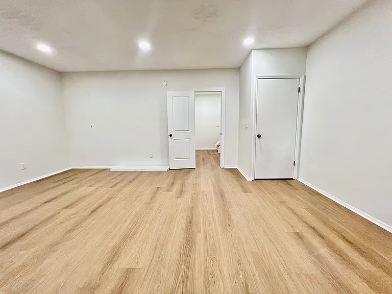 507 Wedgewood Way — Photo 23