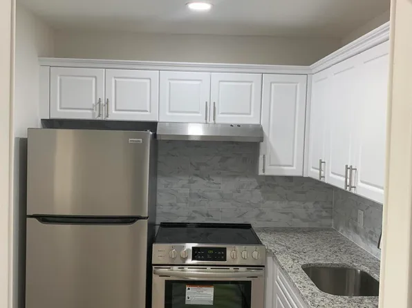 204 Canterbury I, West Palm Beach, FL 33417