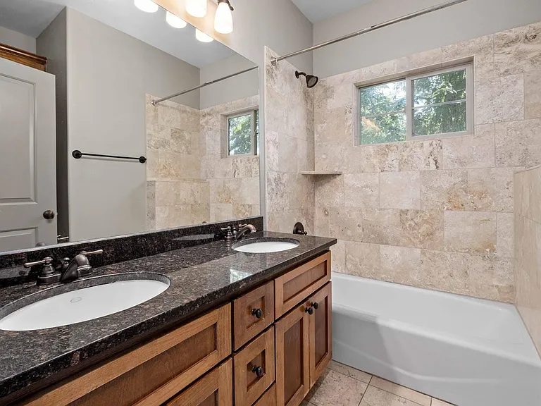 2309A Longview St #A — Photo 10