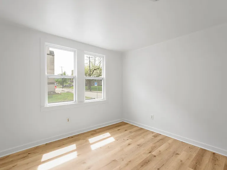 571 Washington Avenue — Photo 7