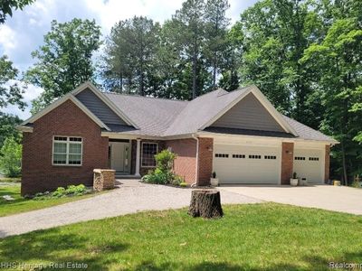 6233 Mack Rd, Howell, MI, 48855