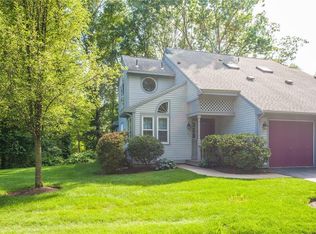 5570 Post Rd APT 4, Warwick, RI 02818