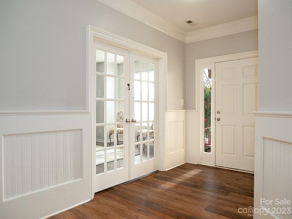 2nd image of 3025 Allendale Dr
