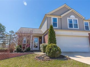 584 Canterbury Ln, Northfield, OH