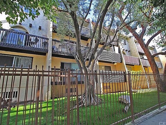 2nd image of 730 N Eucalyptus Ave APT 10