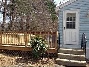 4th image of 48 Trestle Brook Dr