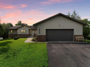 4413 Bridgewater Rd, South Haven, MN 55382