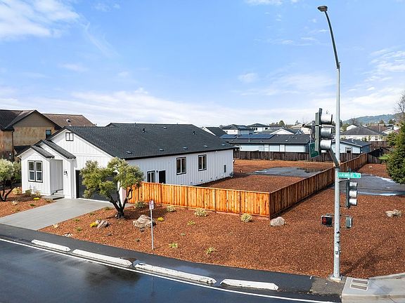 3rd image of 3509 Coffey Lane