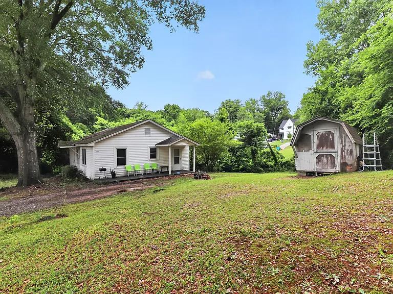 340 Clay St — Photo 5