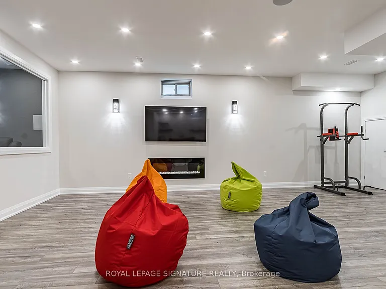 24 Foxtail Ct — Photo 24