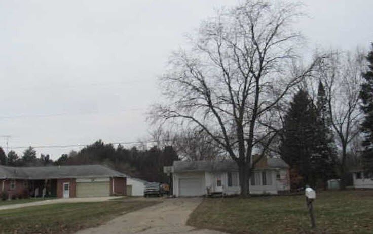 2nd image of 4438 S Center Rd