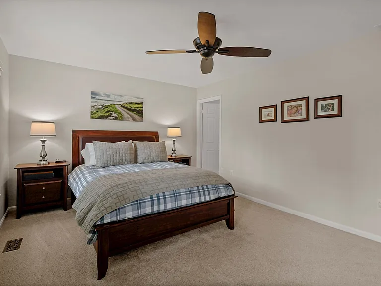 3 Chancelet Ct — Photo 33