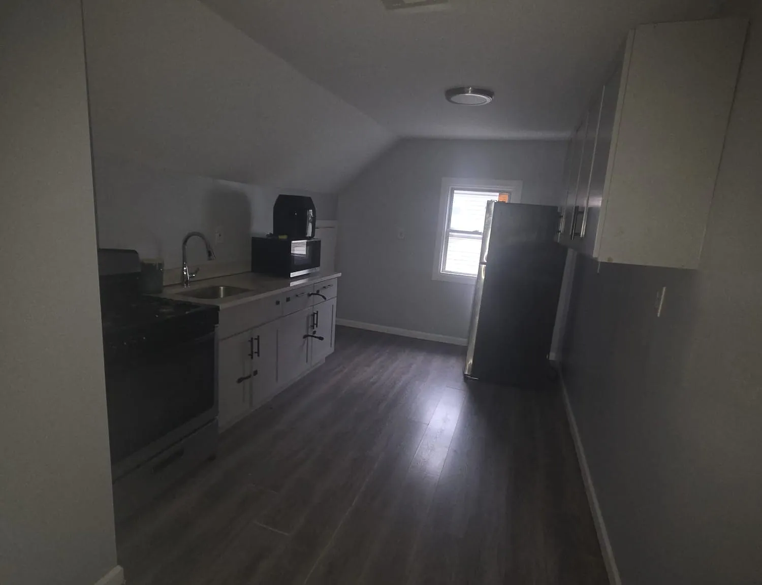 2 bed, $1,800 — Photo 3