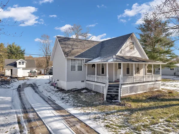 3414 Krafft Rd, Fort Gratiot, MI 48059