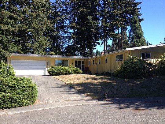 1st image of 1152 NE Nash Ter