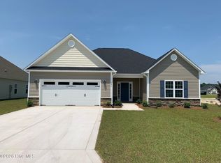 606 Barlowe Ln, Jacksonville, NC 28546