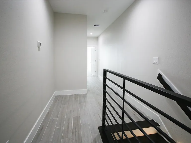 5113 Hershe St #B — Photo 28