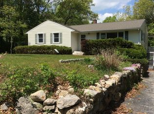 10 Anchorage Rd, Niantic, CT 06357