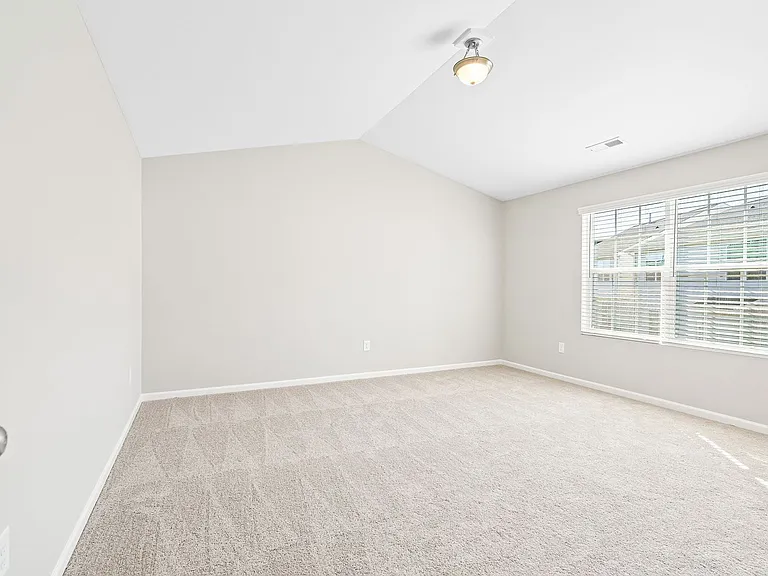 2275 Campbell Loop — Photo 17