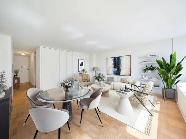 330 East 33rd Street image 3 of 18