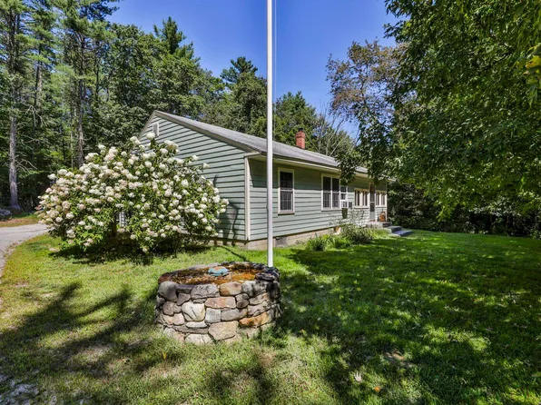 93 N Amherst Road, Bedford, NH 03110