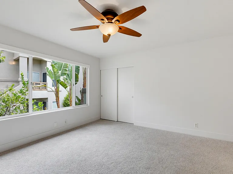 27529 Serena — Photo 32