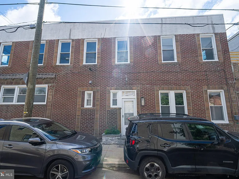 2410 Wharton St #1 — Photo 1