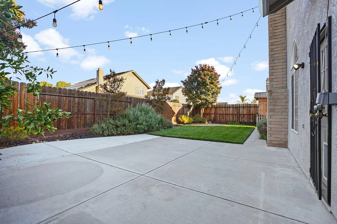 3 bed, 1476 sqft, $3,000 — Photo 4