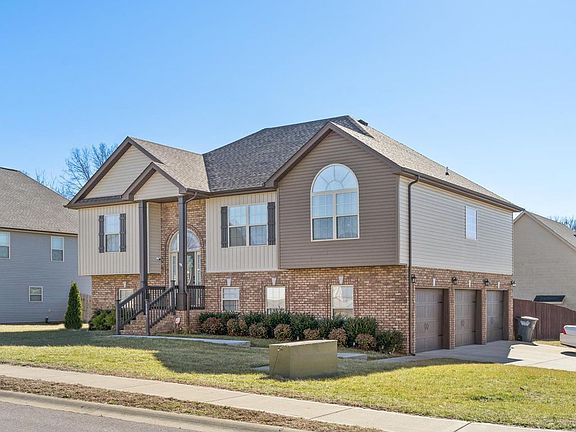 2nd image of 3001 McManus Cir