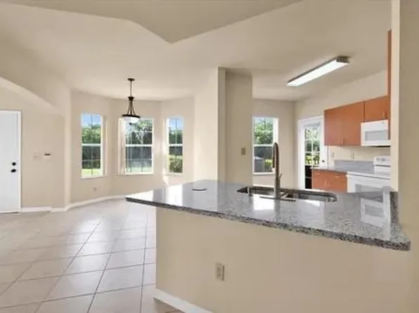 120 SW Peacock Blvd, Pt Saint Lucie, FL
