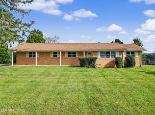 3717 Splendor Dr, Knoxville, TN 37918