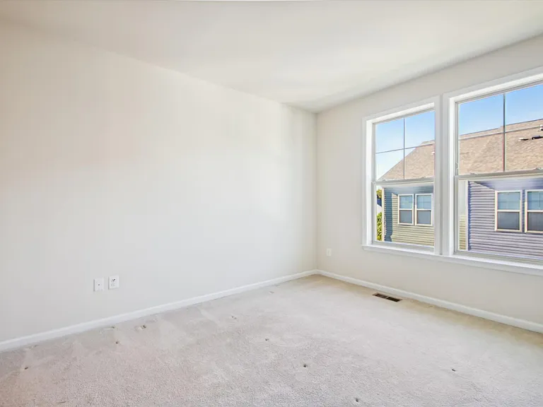 627 Quarterpath Way — Photo 16