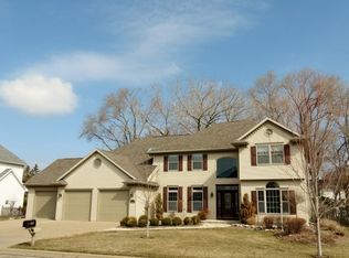 2161 Sunrise Dr, Appleton, WI 54914