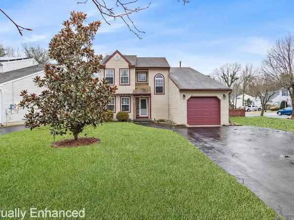 127 Rochelle Ln, Egg Harbor Township, NJ 08234