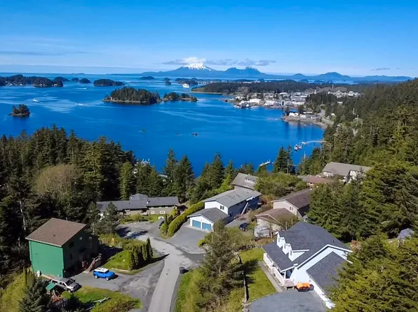123 1/2 Anna Dr, Sitka, AK 99835