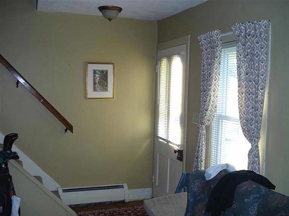 2nd image of 61 Woodbridge Ave