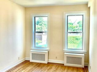 59-54 Summerfield St #1B, Ridgewood, NY 11385