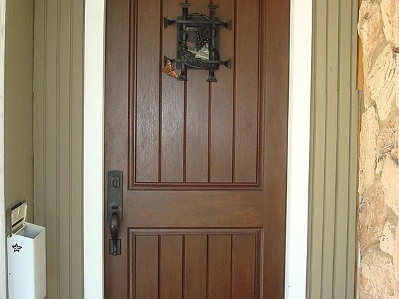 3rd image of 3028 Greenwood Ave
