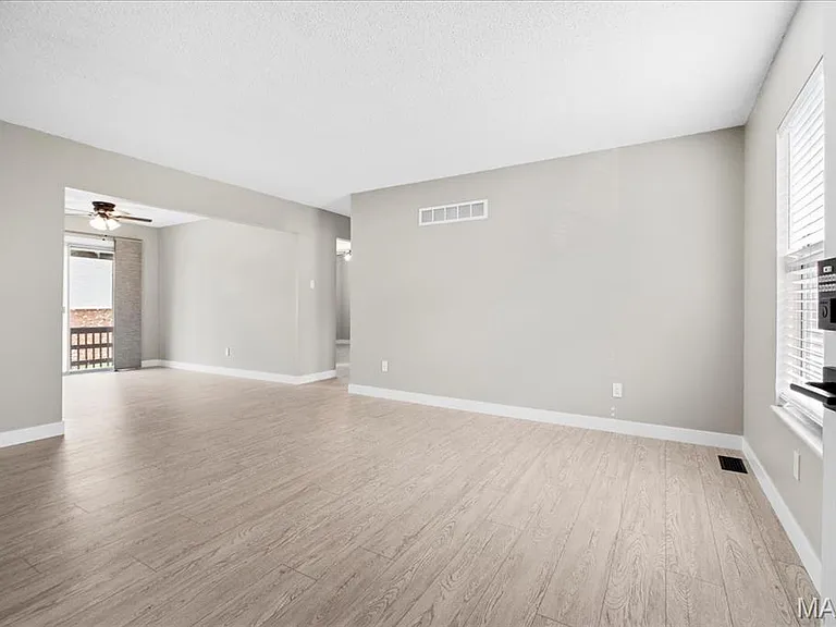 779 Boca Raton Dr #I — Photo 3