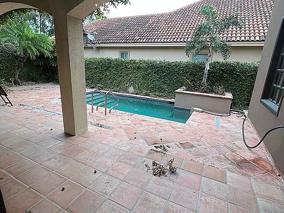 5th image of 4701 Ben Hogan Ave