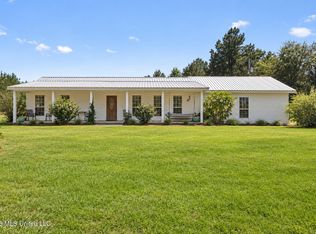 141 Wayne Lee Rd, Lucedale, MS 39452