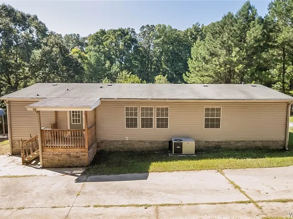 9301 Earl Fields Cir, Northport, AL 35473