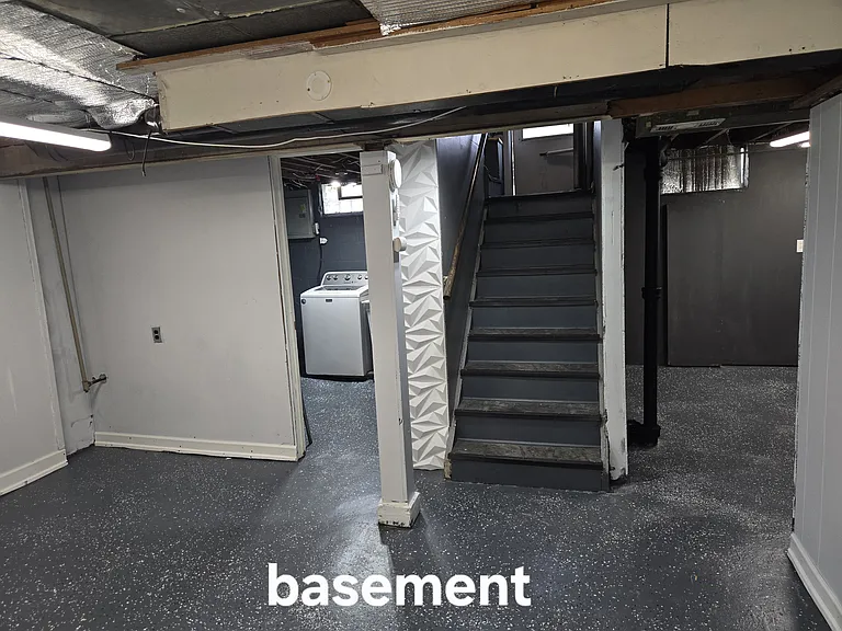 770 E Chesterfield St — Photo 20