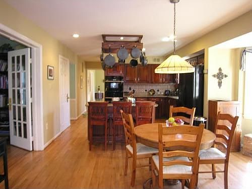 3rd image of 9913 Shady Slope Ct
