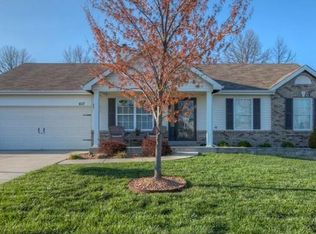 617 Stone Bend Trl, Wentzville, MO 63385