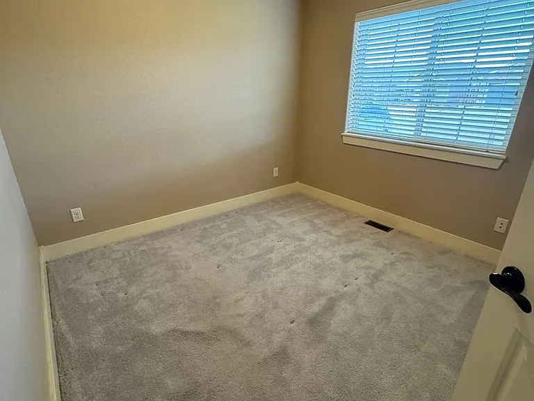 4249 Woodlake Ln — Photo 14