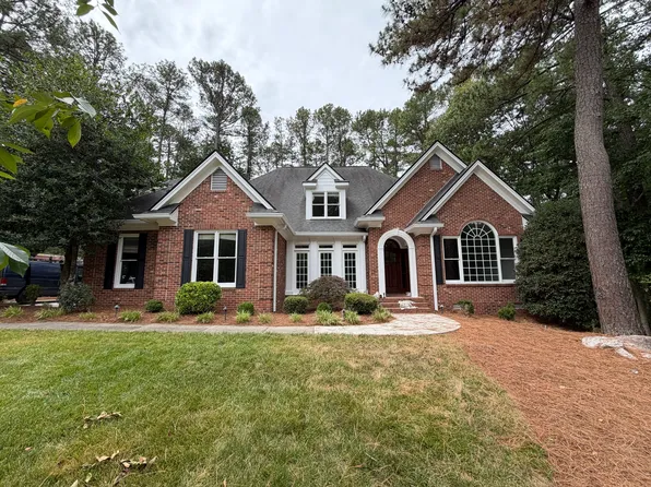 205 Tynemouth Dr, Cary, NC 27513