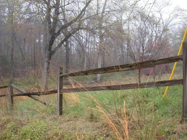 4149 Lunsford Dr, Hudson, NC 28638