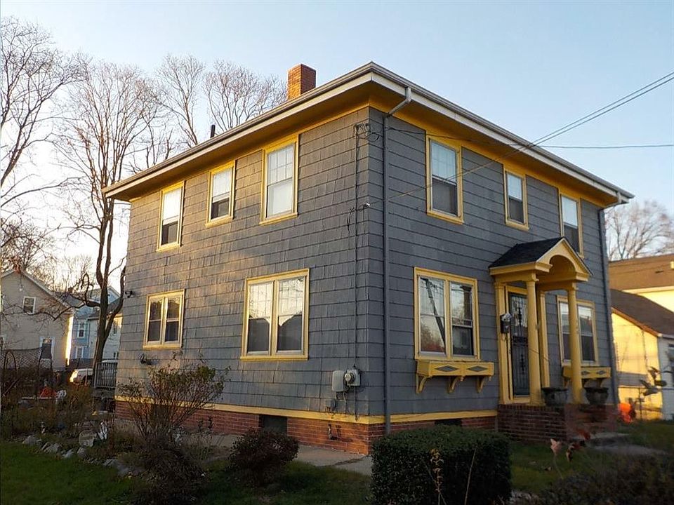 2nd image of 148 Merino St
